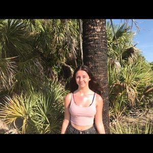 Meet your Posher, Ella